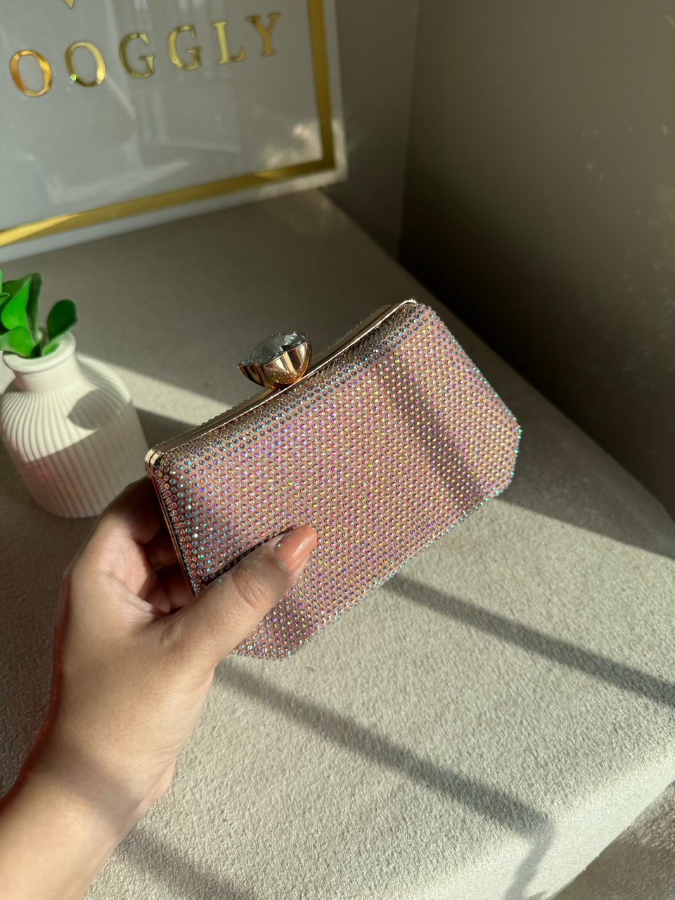 Soirée Shimmer Clutch - Pink