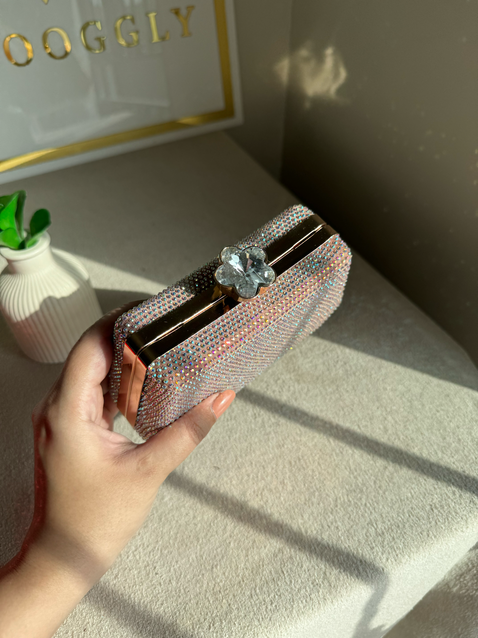Soirée Shimmer Clutch - Pink