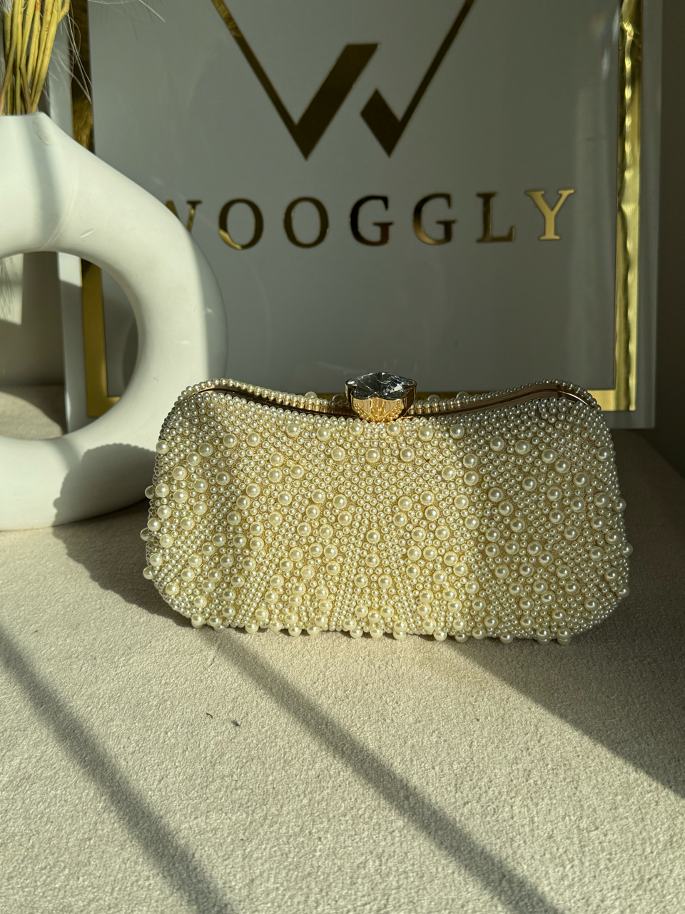 Majestic Glow Pearl Clutch