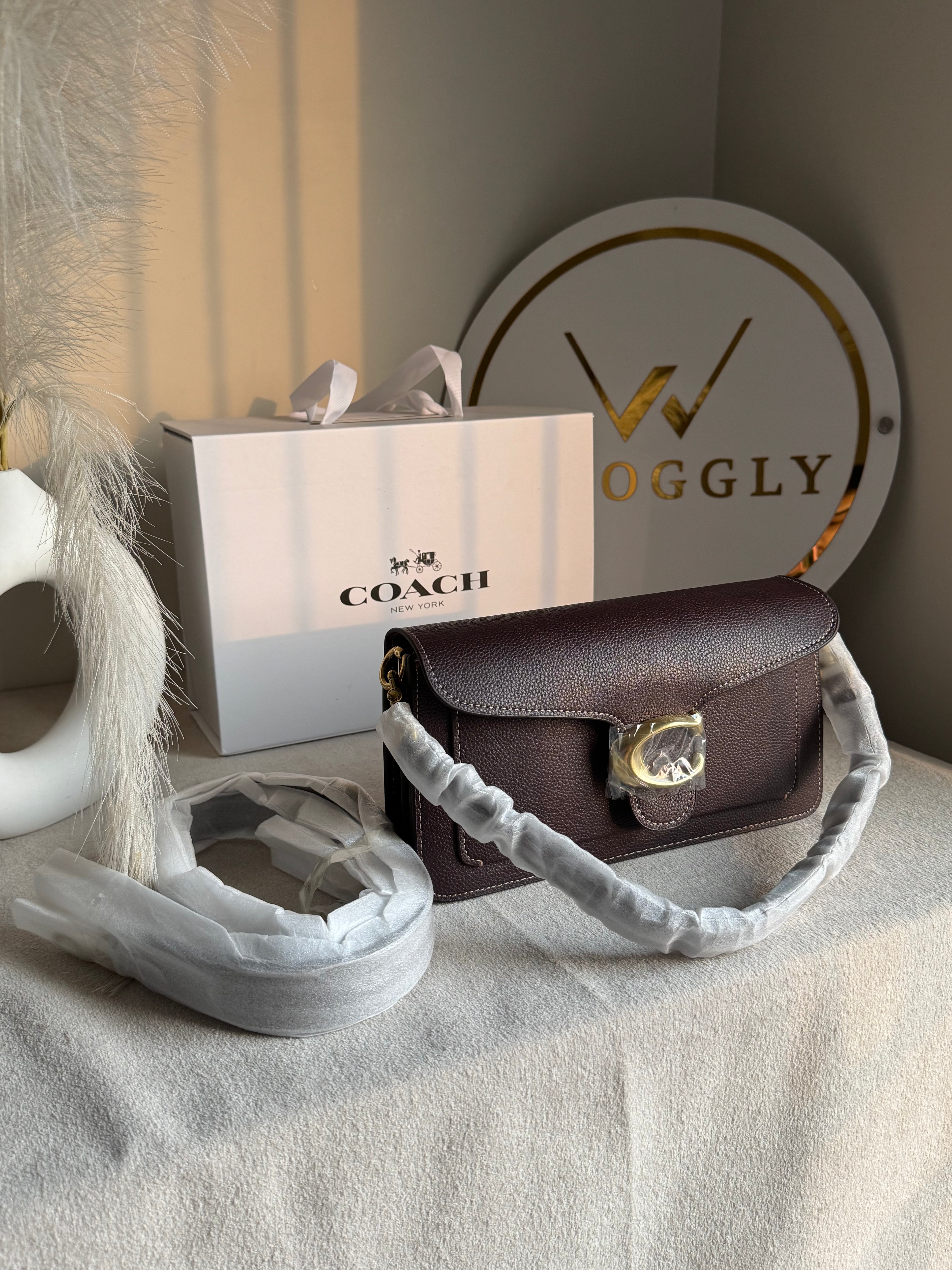 TABBY 26 EXTREMELY PREMIUM: LIMITED EDITION (MAPLE WITH GOLD HARDWARE)- MAGNETIC BOX PACKING