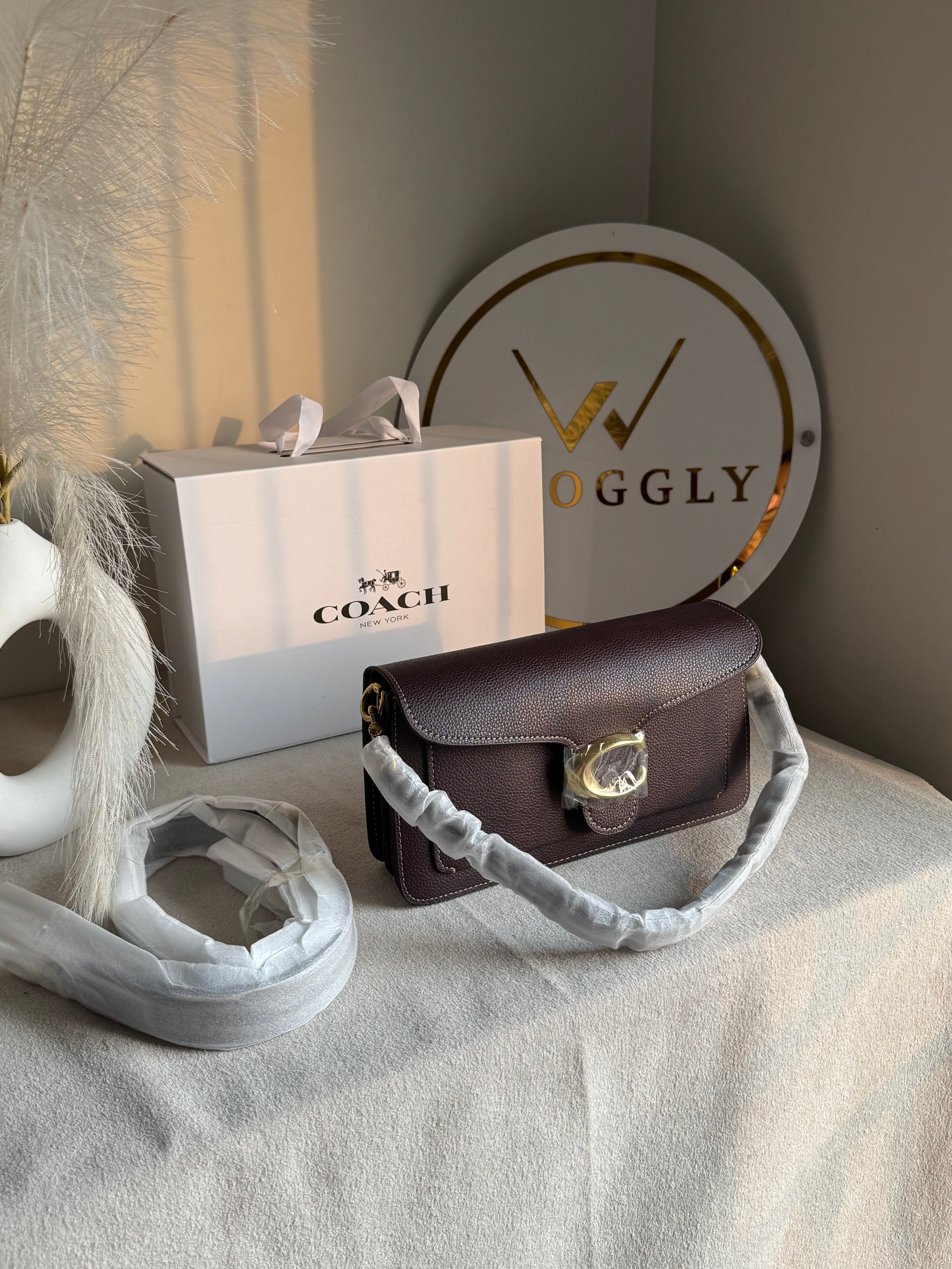 TABBY 26 EXTREMELY PREMIUM: LIMITED EDITION (MAPLE WITH GOLD HARDWARE)- MAGNETIC BOX PACKING
