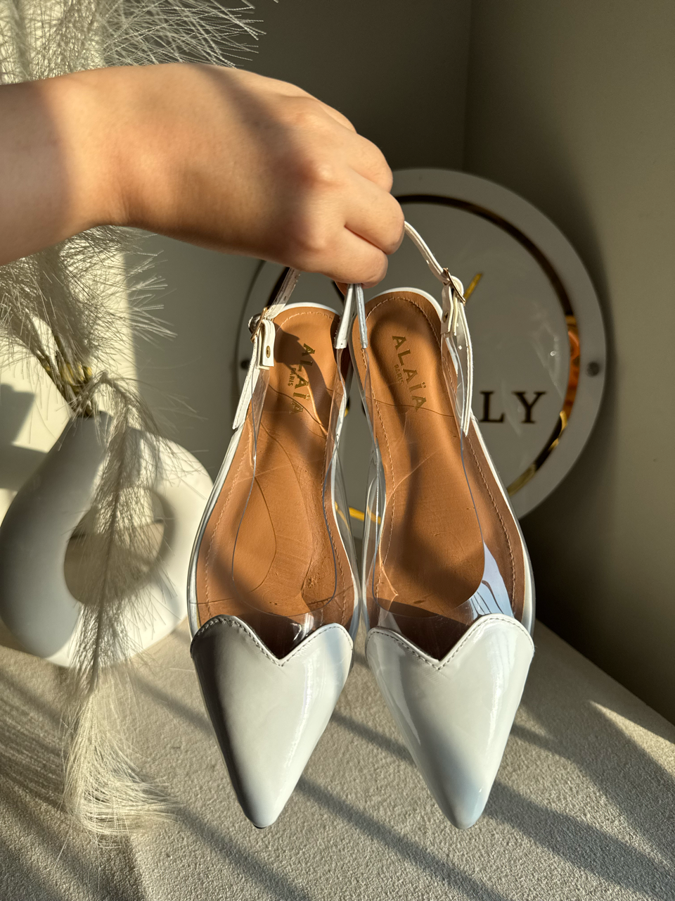 Alaia Paris All Day Comfort - White