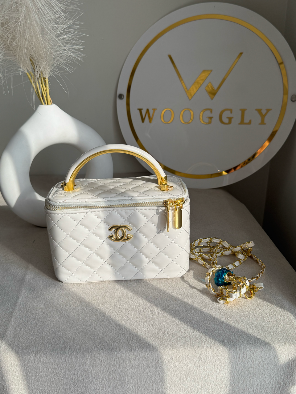 Luxe Quilted Vanity Case Bag with Gold Chain Strap - Cream Off White