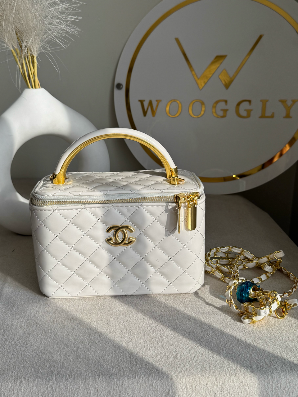 Luxe Quilted Vanity Case Bag with Gold Chain Strap - Cream Off White