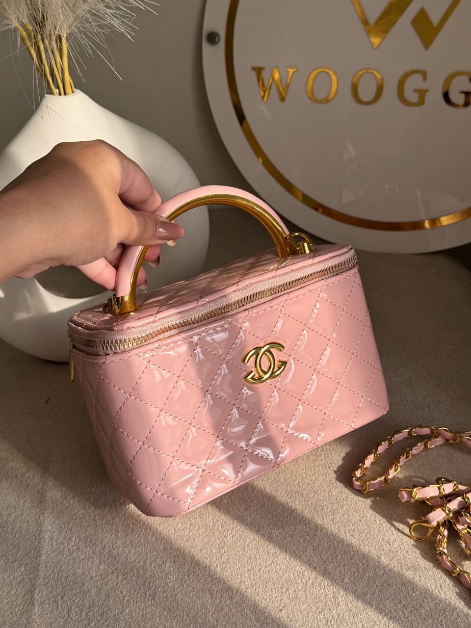 Luxe Quilted Vanity Case Bag with Gold Chain Strap - Baby Pink