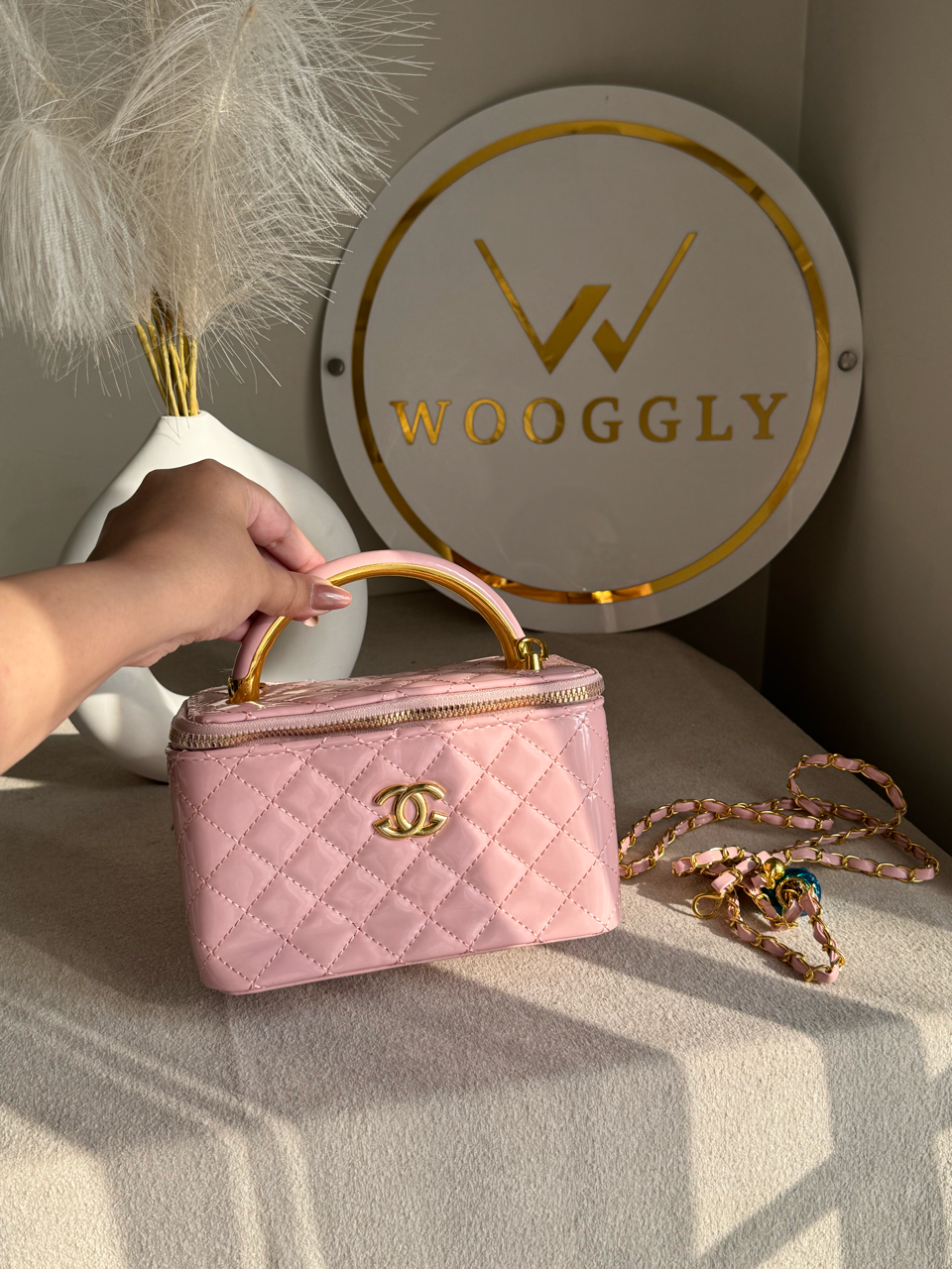 Luxe Quilted Vanity Case Bag with Gold Chain Strap - Baby Pink