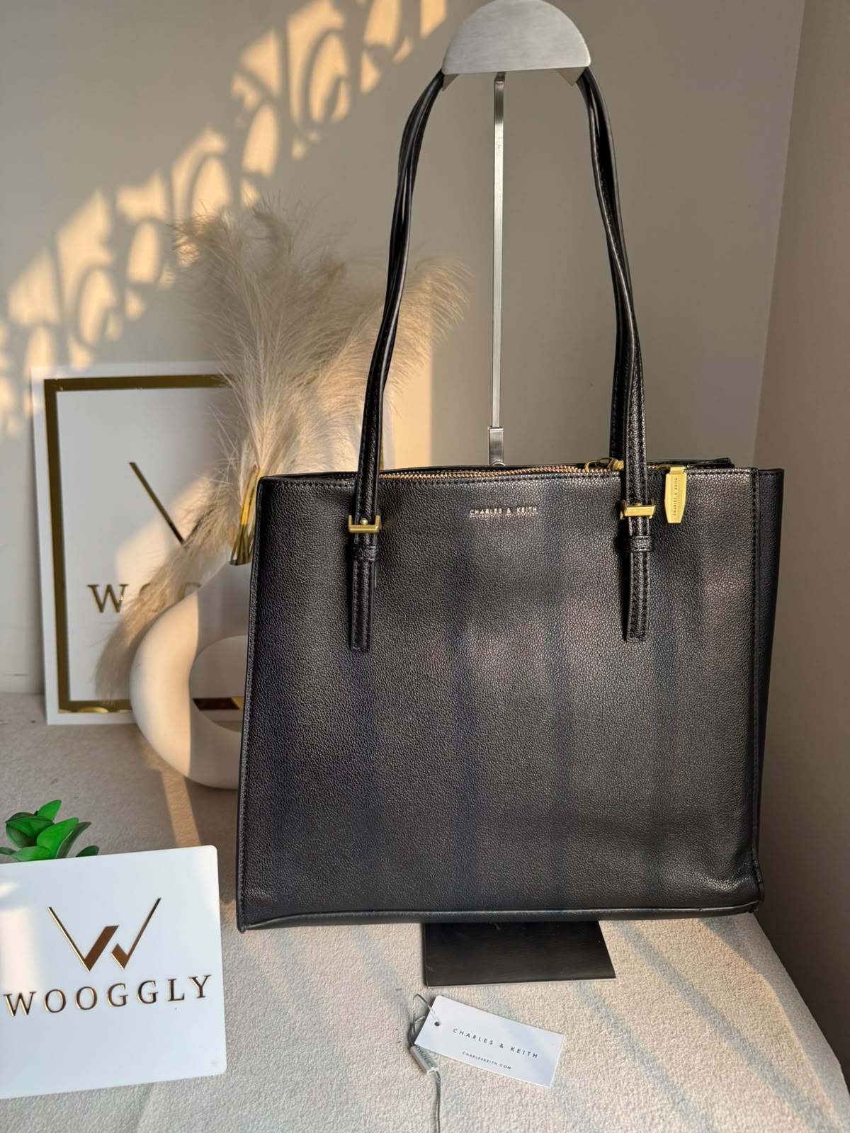 Everyday Essential Charles & Keith Tote Bag - Black