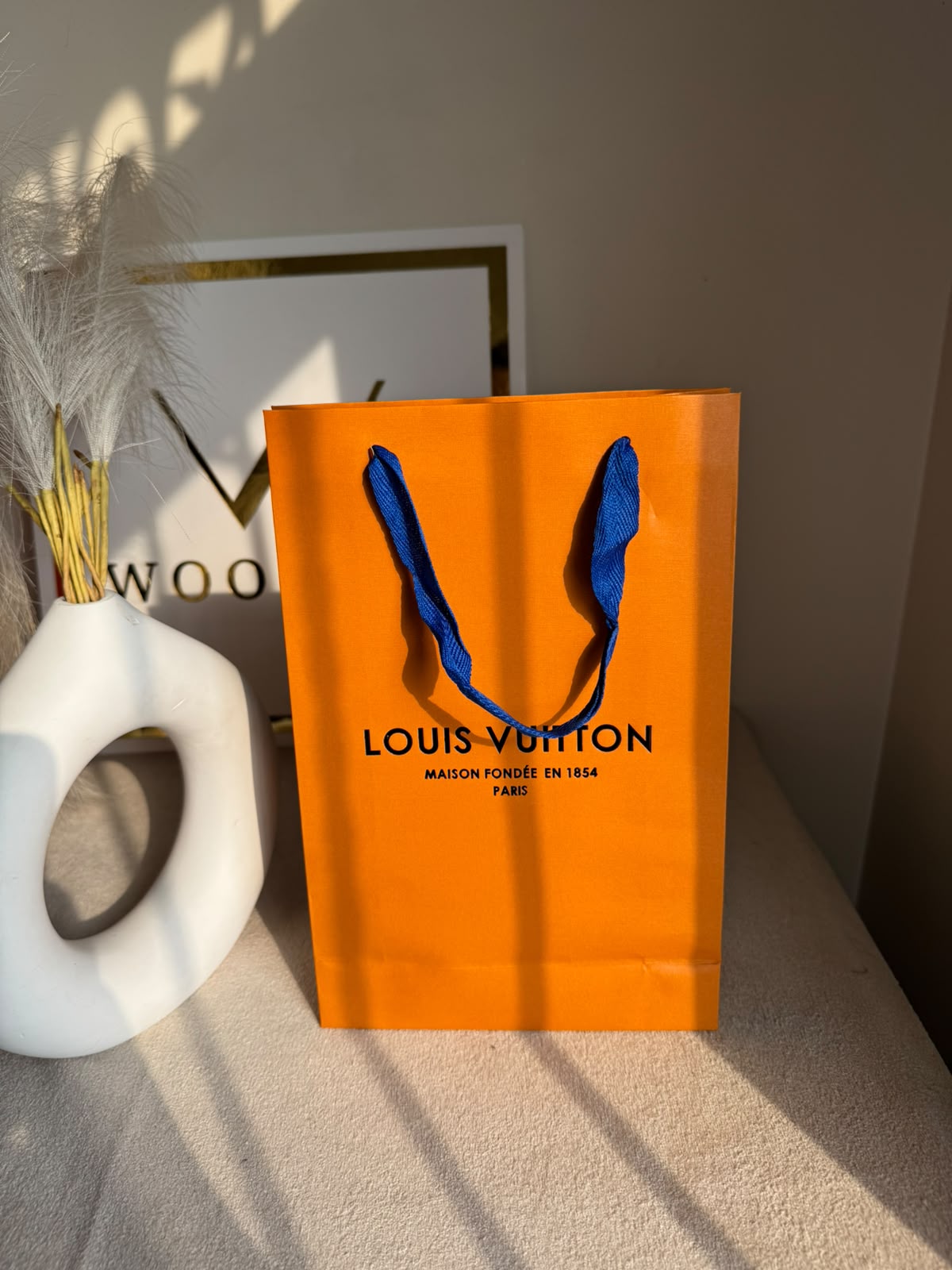 Gift Bag - Louis Vuitton- Small (MUST ADD ON BOX/CARTON PACKING)