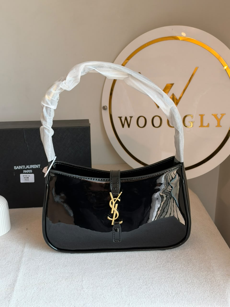 Viral Shoulder Bag with Box Packing - Black