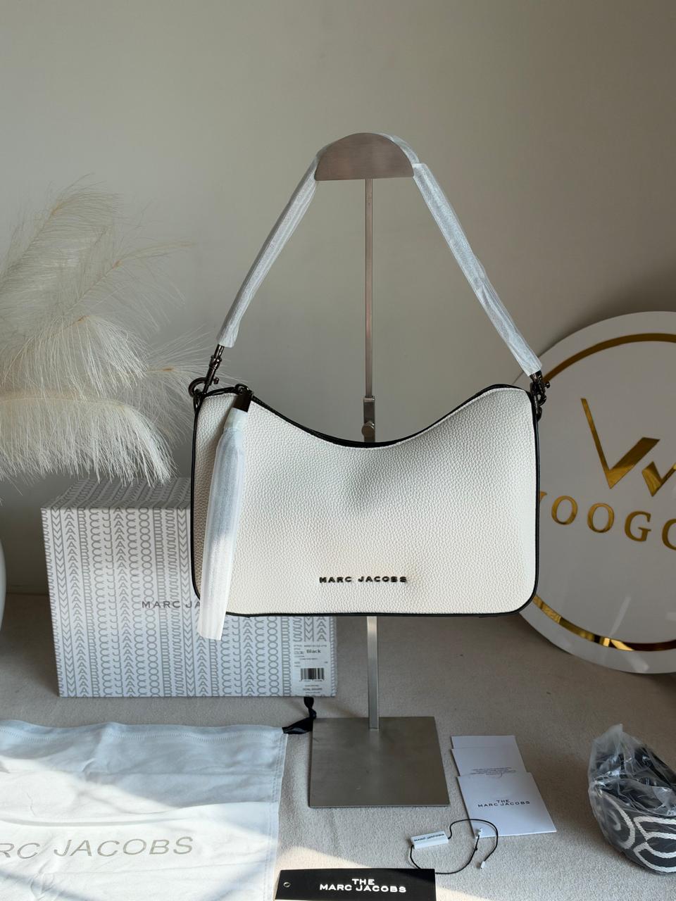 Drifter Convertible Shoulder Bag With Box Packing - Off White