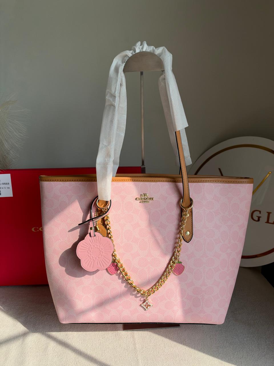 High Quality Tote Bag with Charms & Chain (Box Packing) - Pink