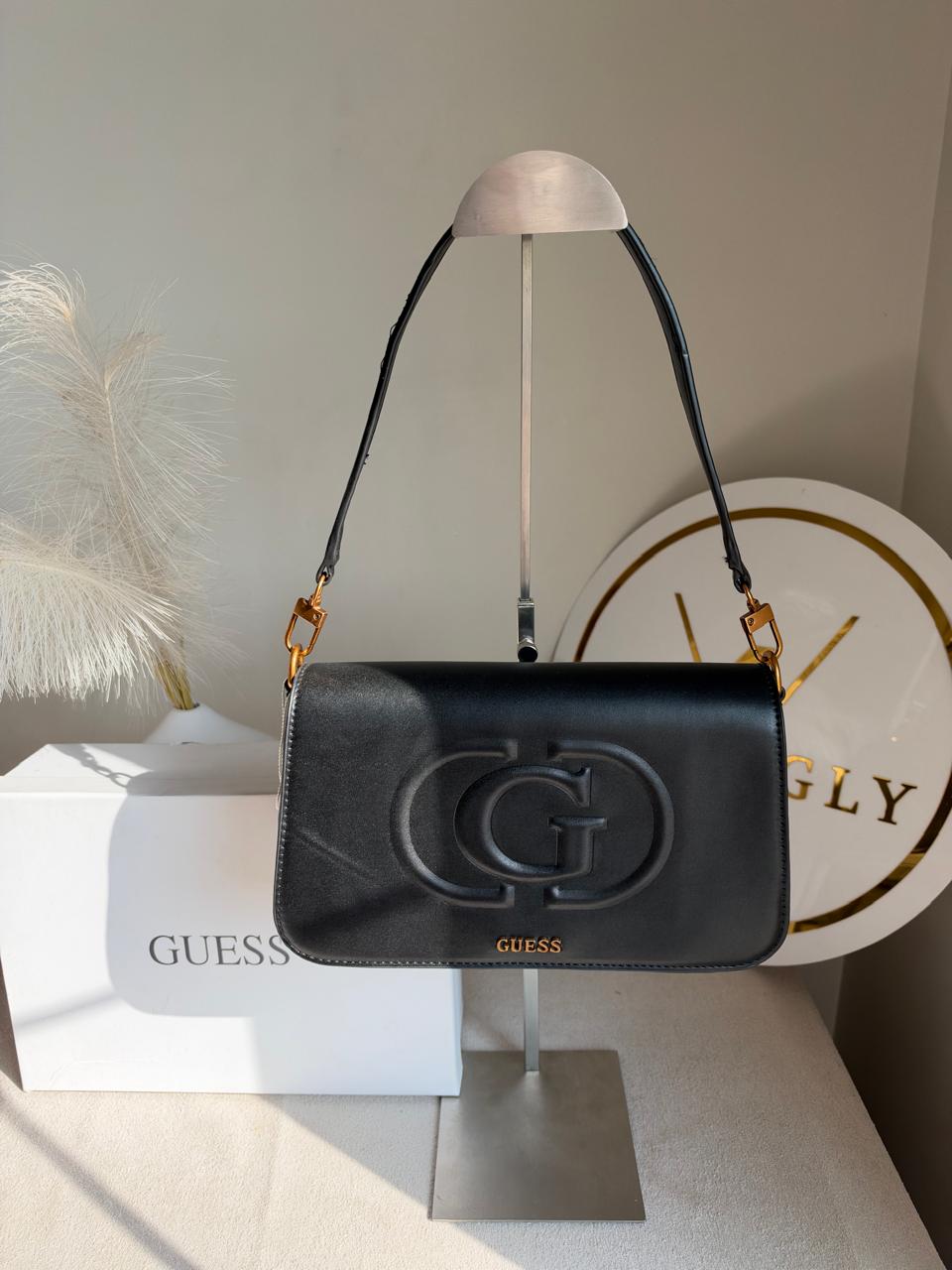 Izzy Flap Shoulder Bag With Box Packing - Black