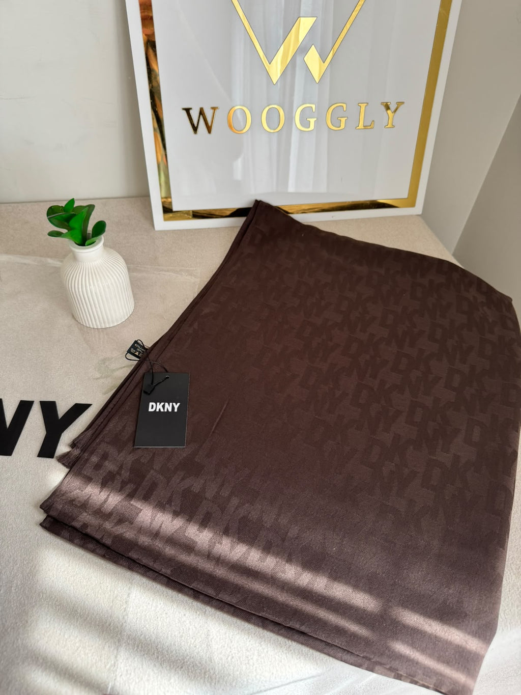 ALL SEASON DKNY Stoller - Chocolate Brown