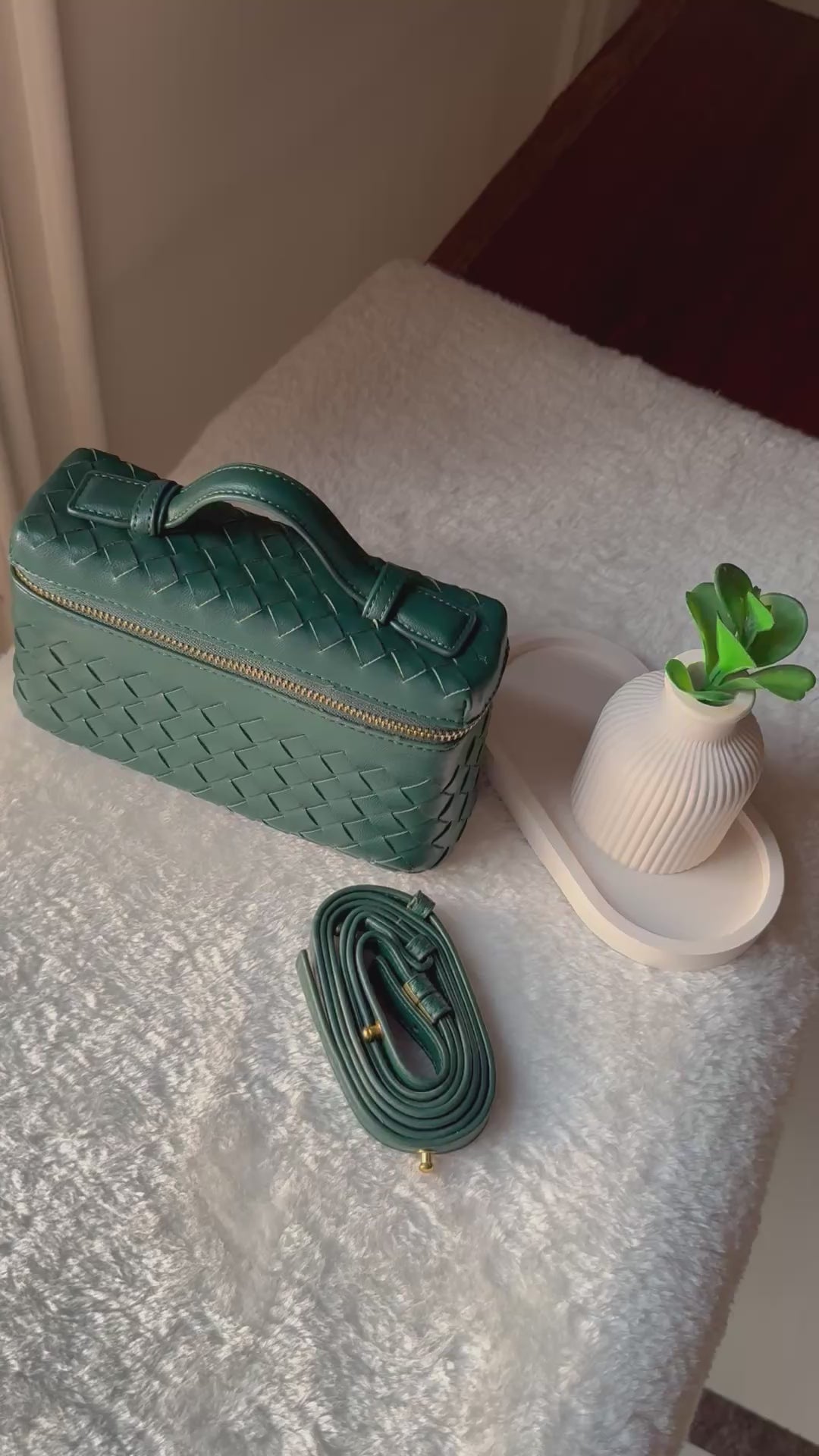 JW Pie Woven Bag with Long Strap (Emerald Green)