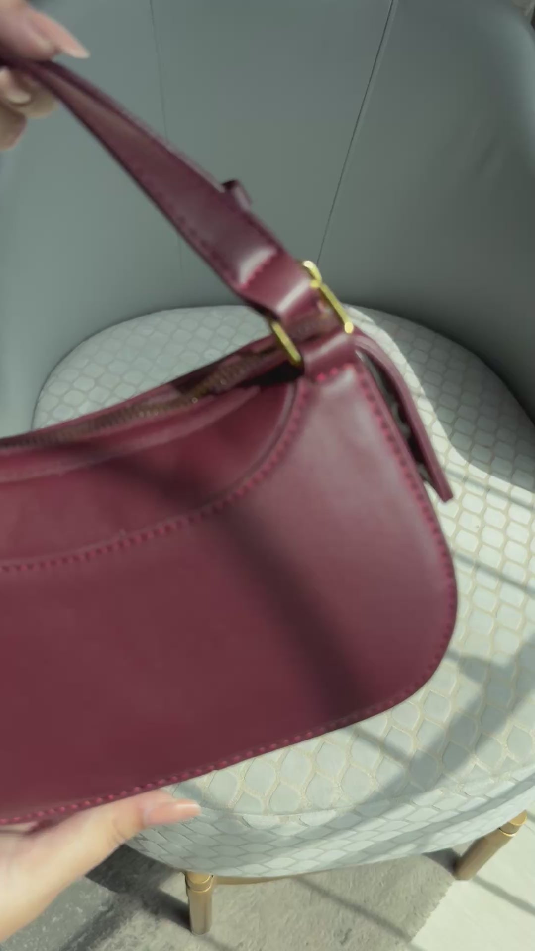 Sleek Aura Bag - Maroon