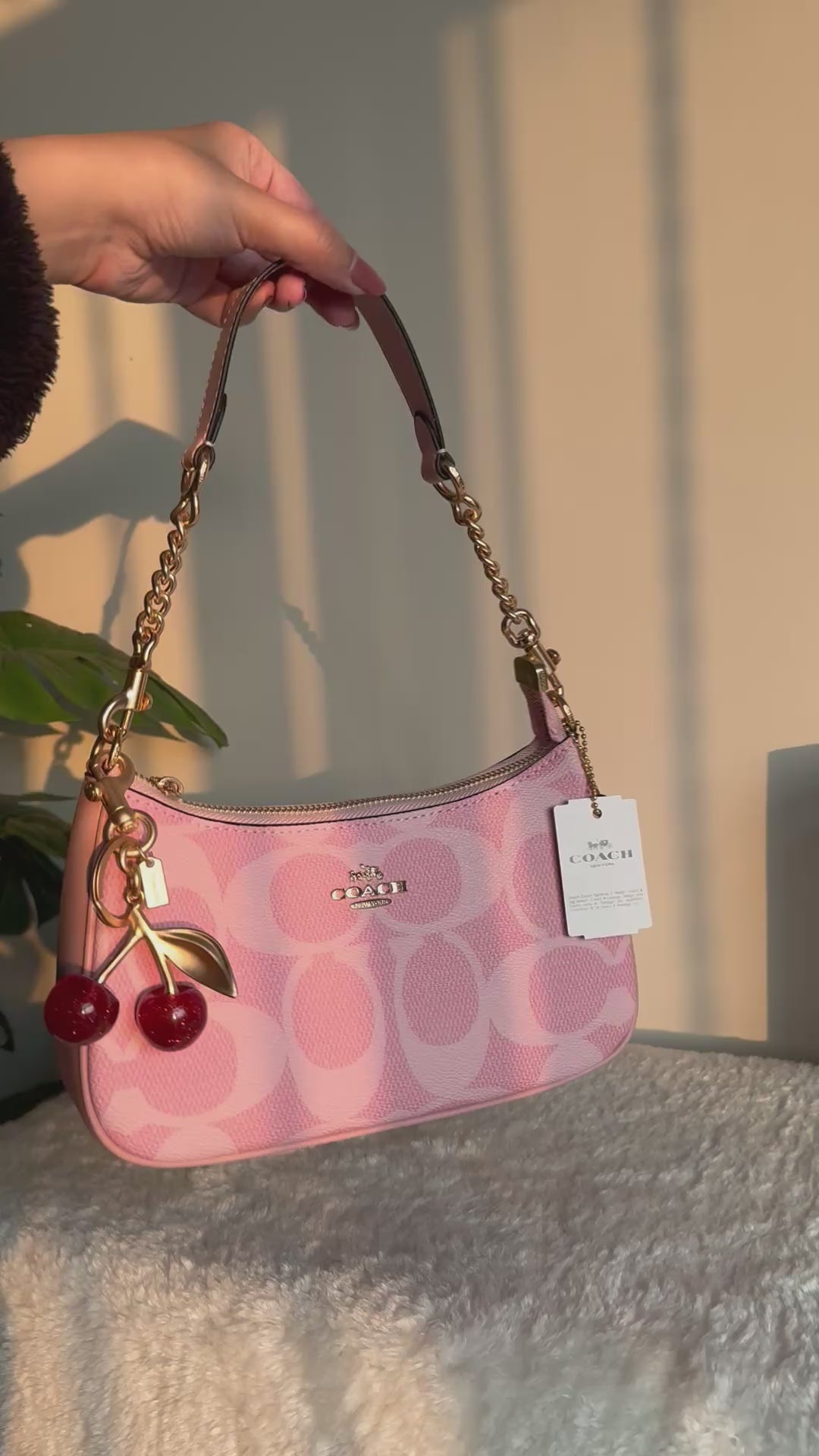 COACH TERI PREMIUM (Pink) - MAGNETIC BOX PACKING